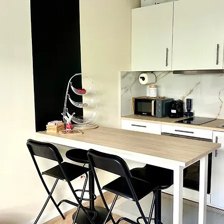 Victoria Regia By Ferias Em Figueira