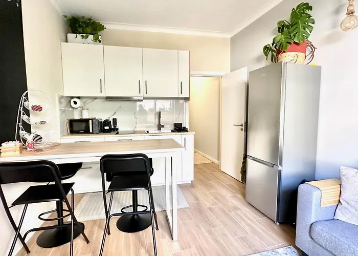 Victoria Regia By Ferias Em Figueira